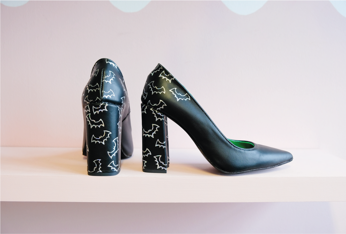 SHOEMAKING WITH METALLIC ELEPHANT