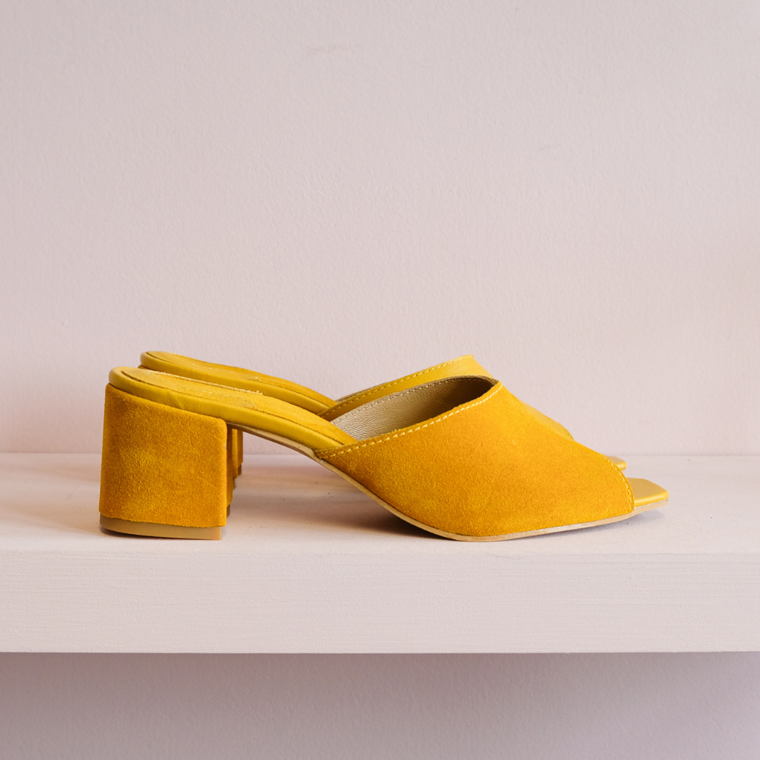 BLOCK MID HEELS