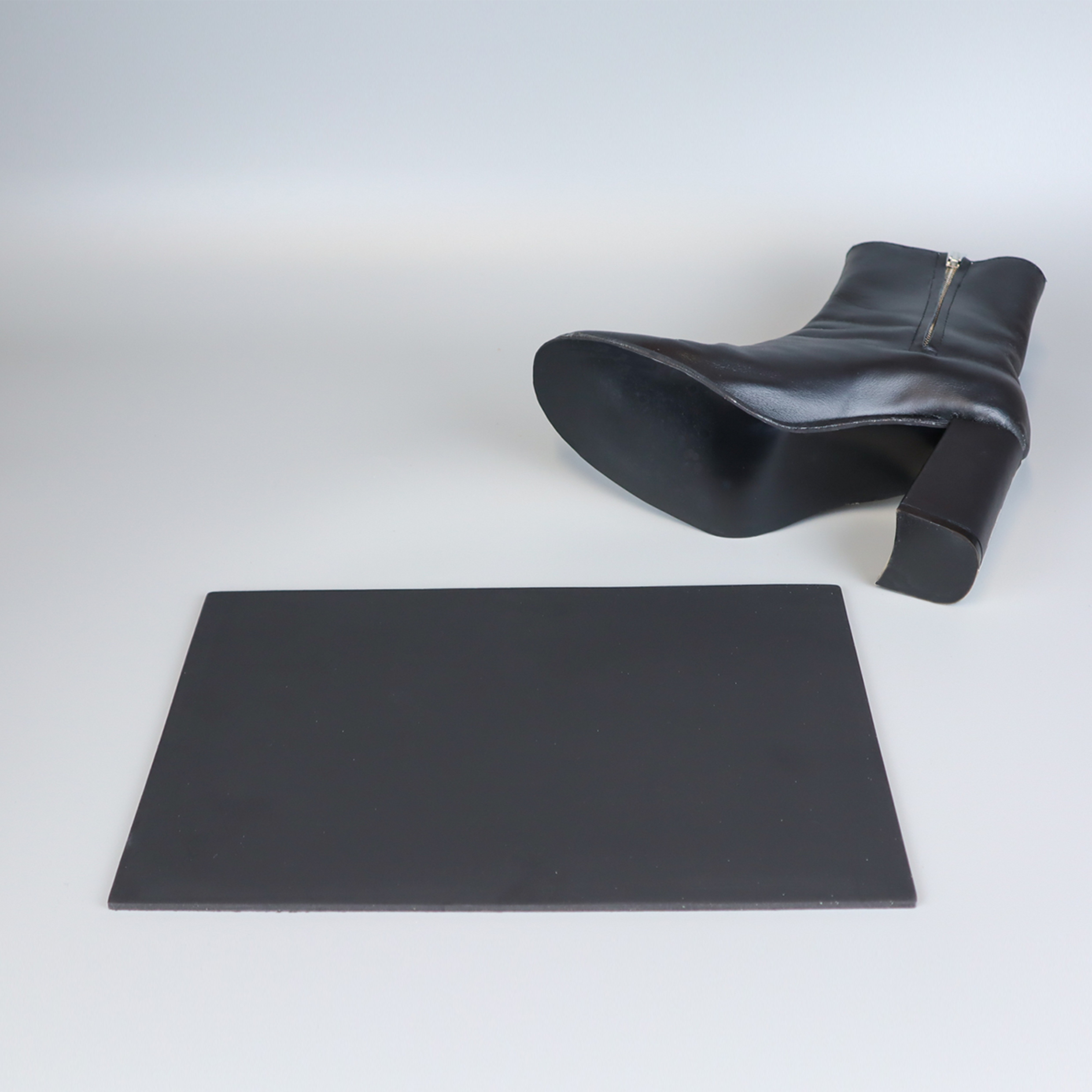 I Can Make Shoes Black Resin soling